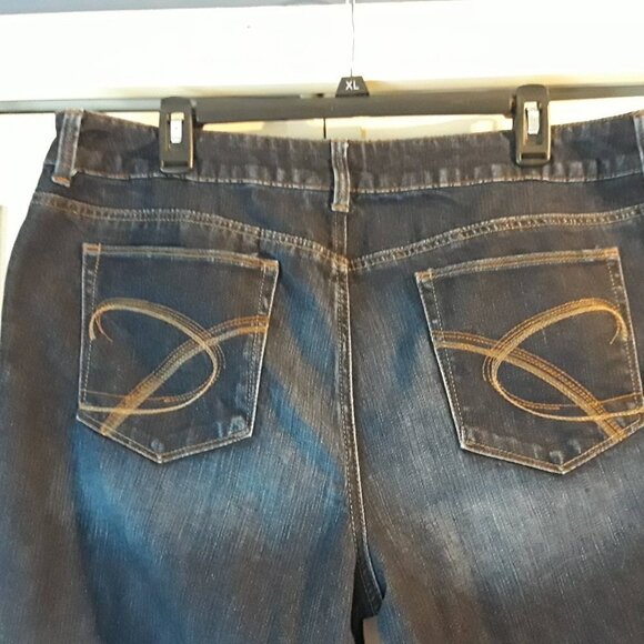Chico's Platinum Denim Dark Wash Jeans Size 16 - Picture 12 of 12